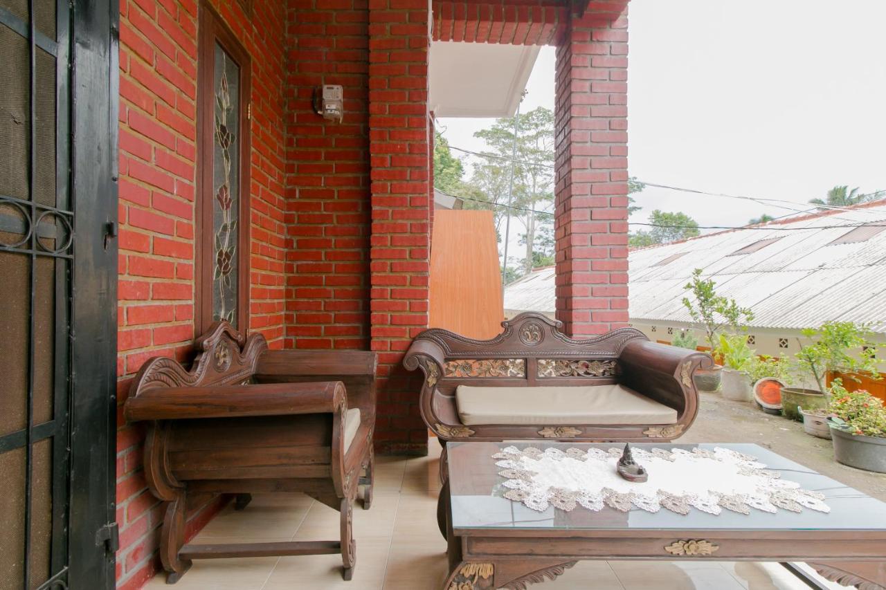 Ayu Homestay Syariah Sukabumi Luaran gambar